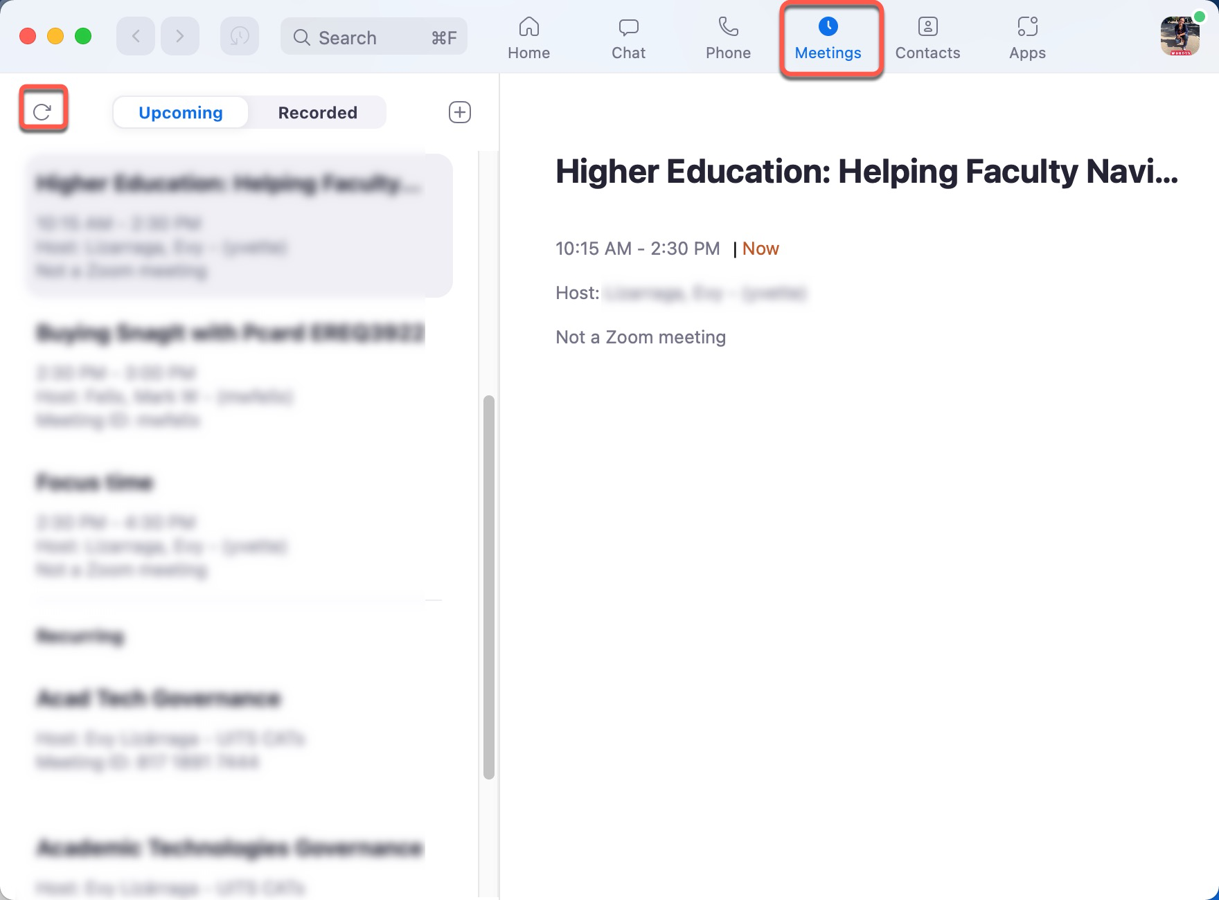 shows location of the refresh icon on the Meetings tab.